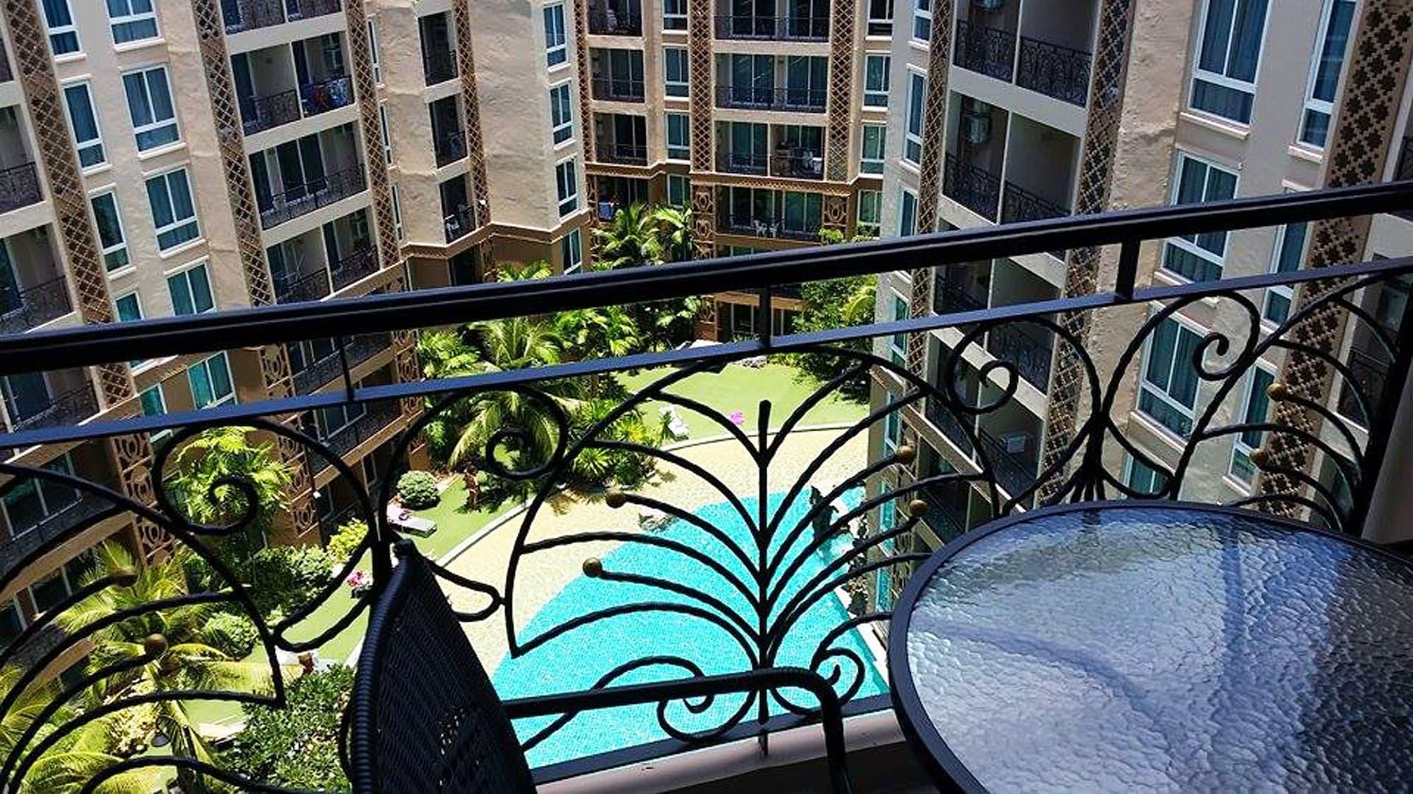 Atlantis Condo Resort Pantai Jomtien Bagian luar foto