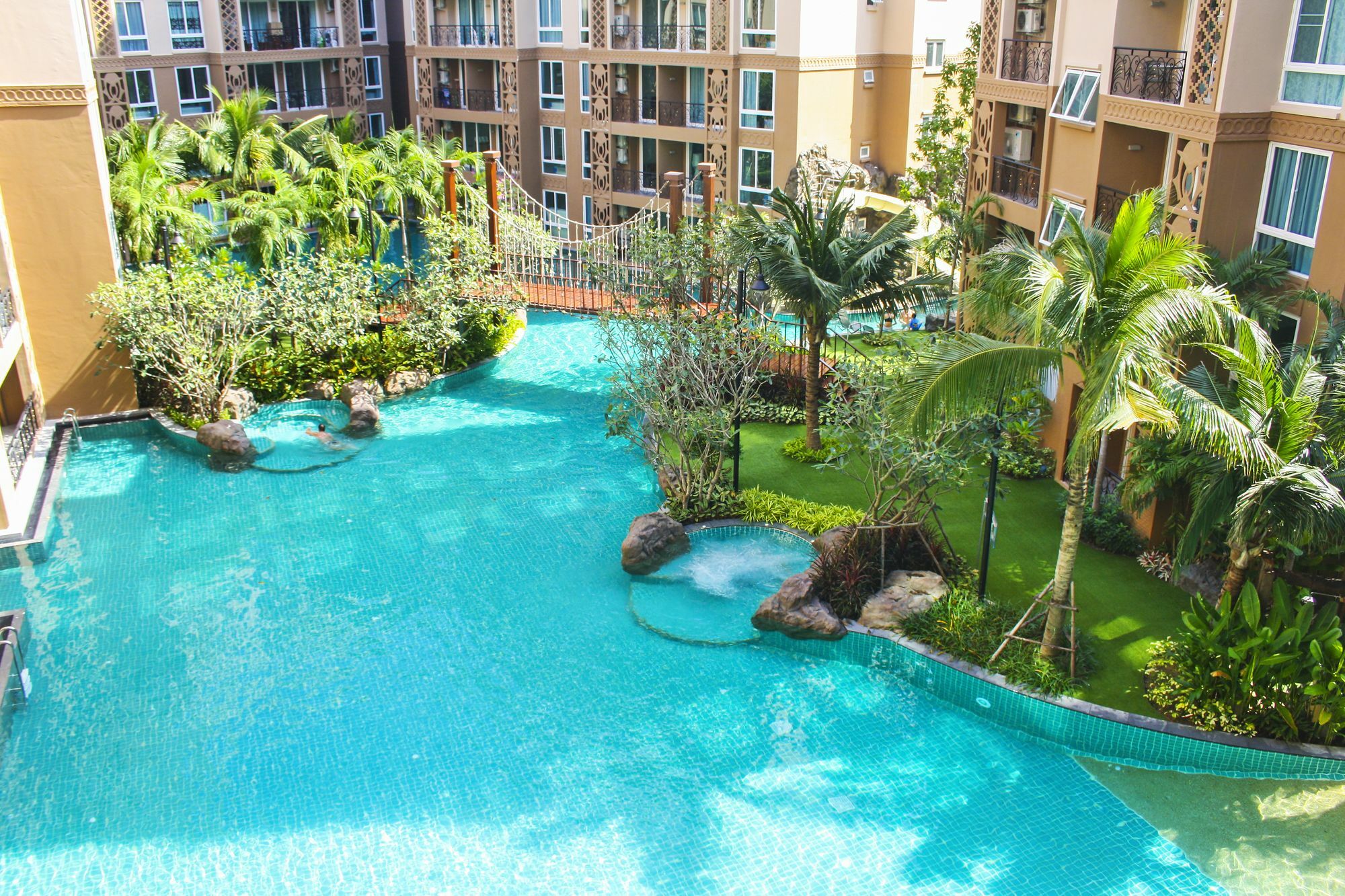 Atlantis Condo Resort Pantai Jomtien Bagian luar foto